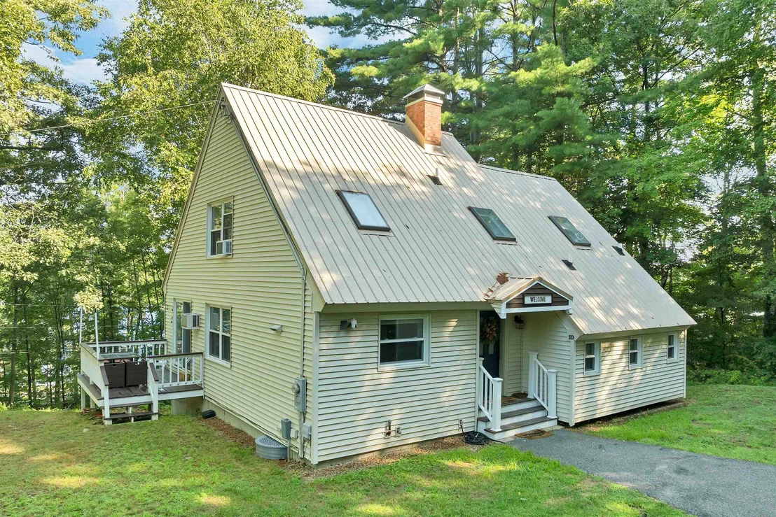 Photo of 10 Lakeview