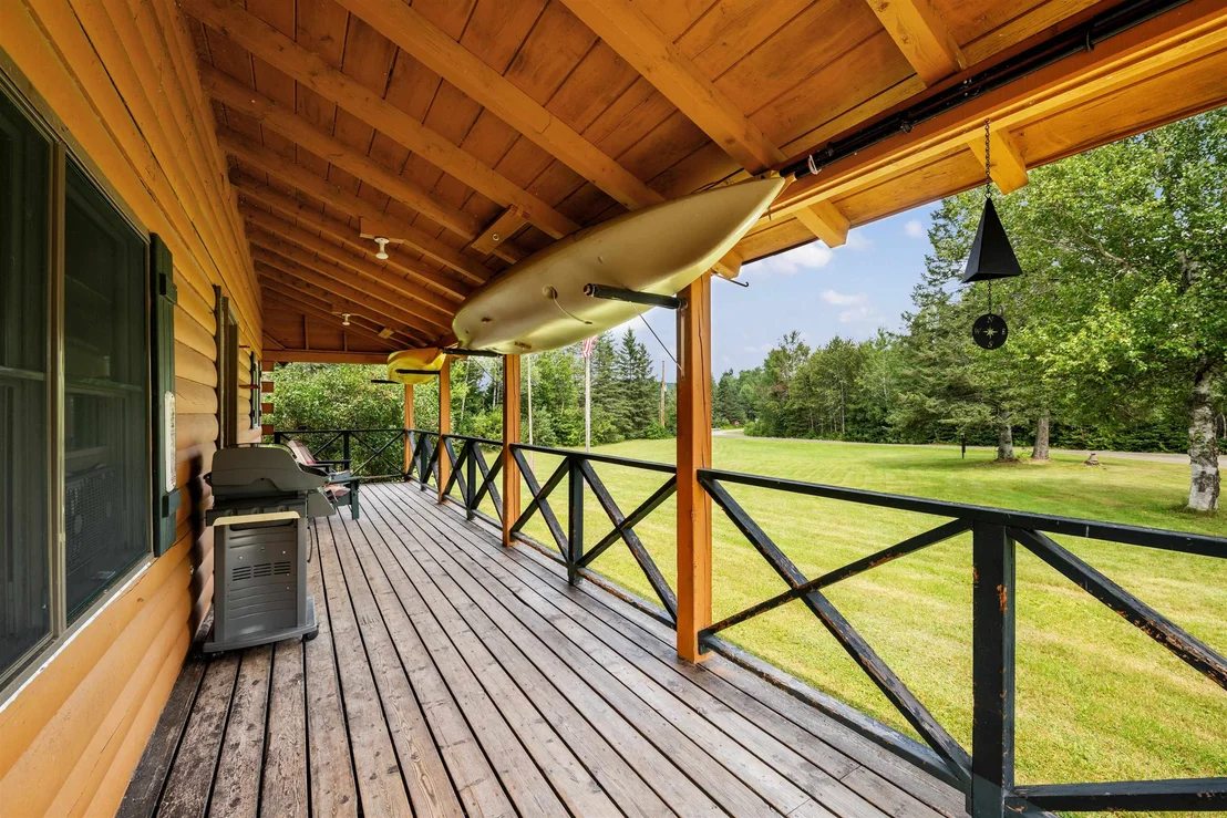 Photo of 44 Dubeau