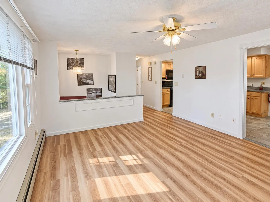 Photo of 12 Roundtree