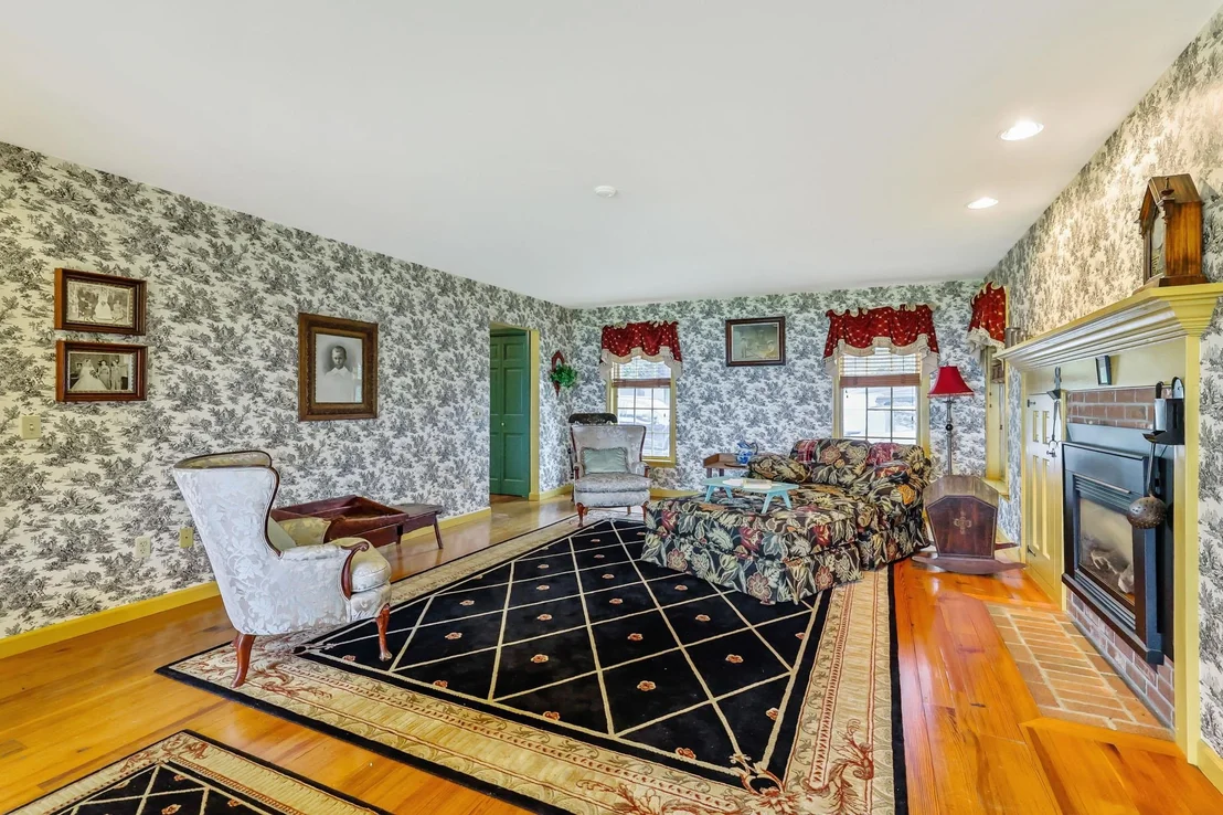 Photo of 535 Willey