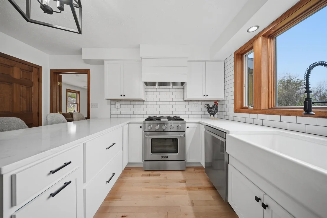 Photo of 142 Forestview