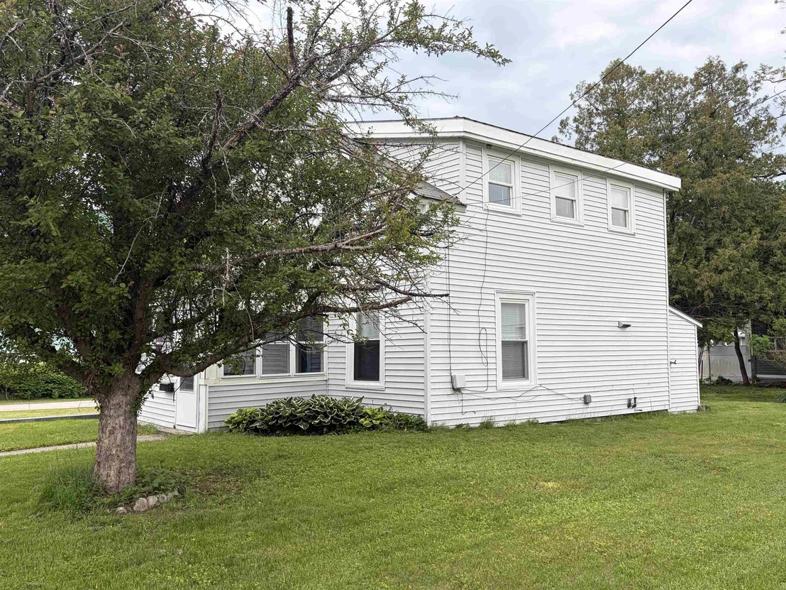 Photo of 24 Pine