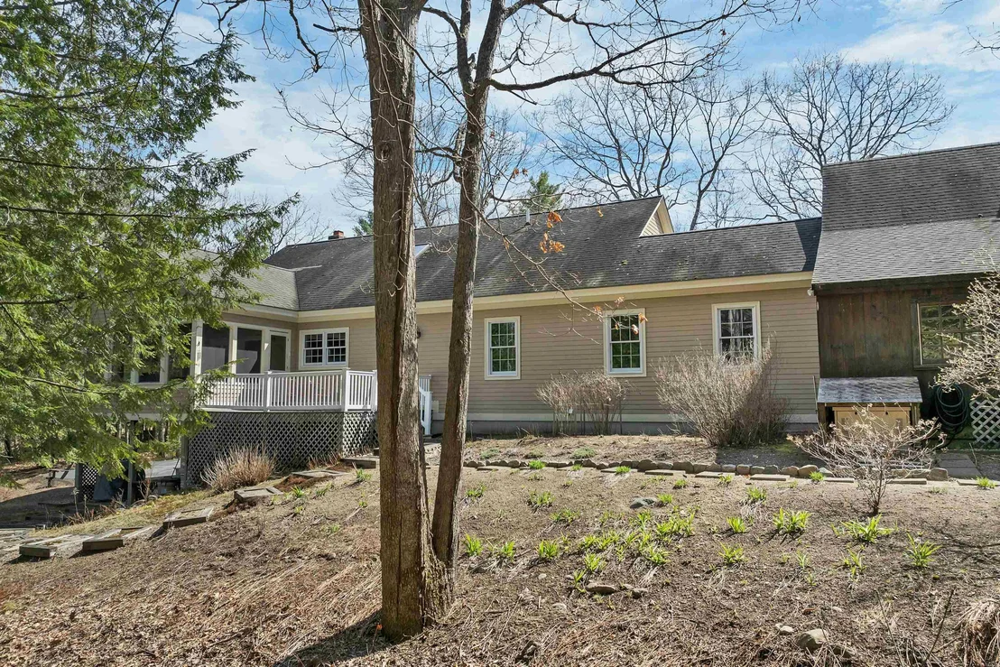 Photo of 1 River Heights