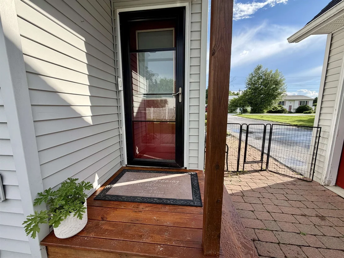 Photo of 23 Guyette