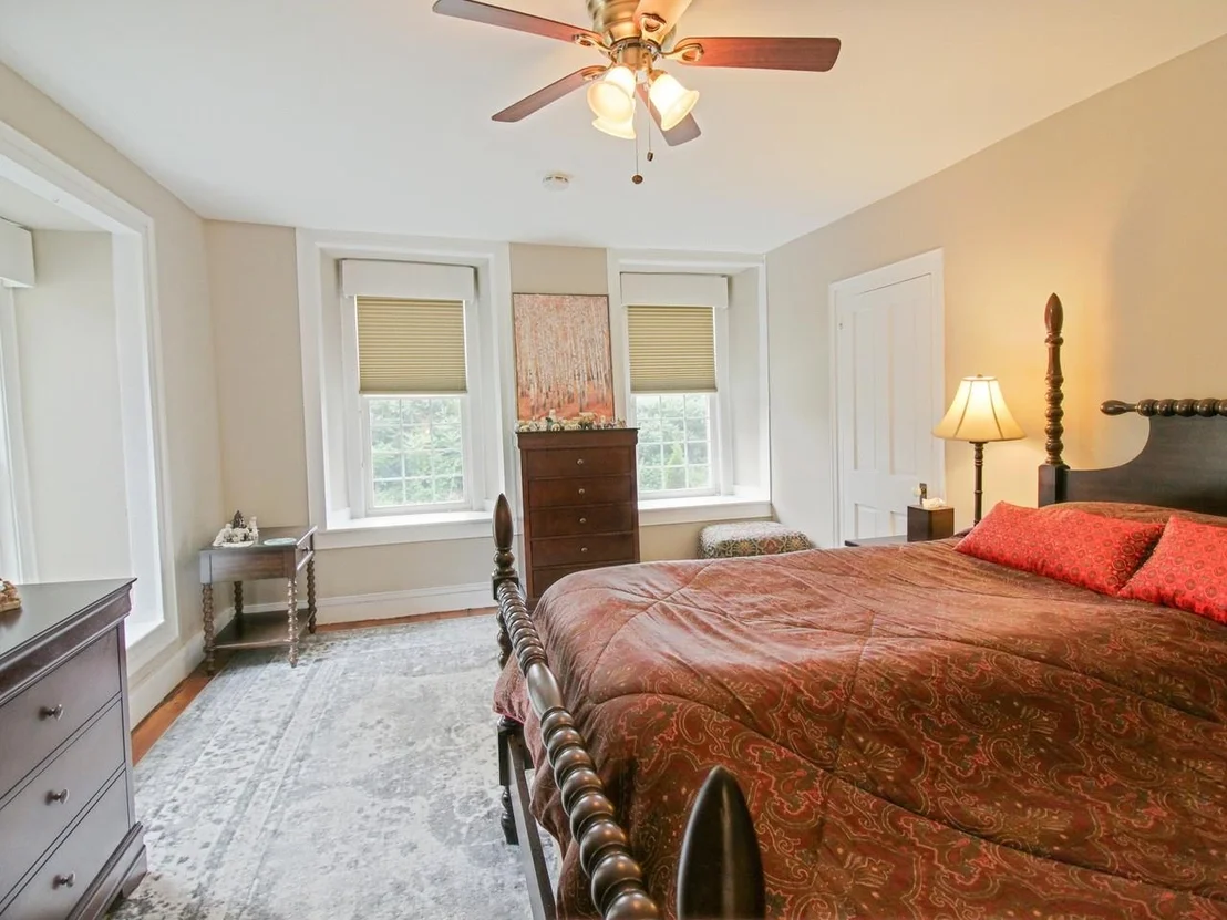 Photo of 383 St. Albans