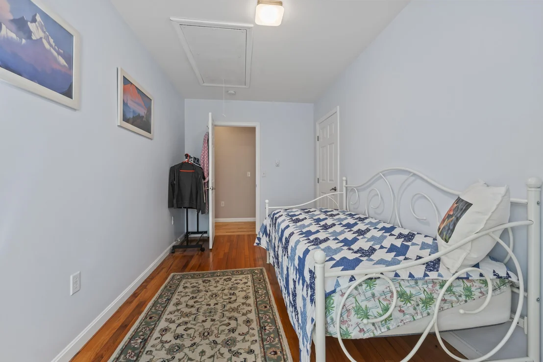 Photo of 80 Maple