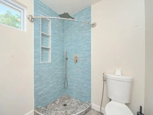 Photo of 827 Nashua
