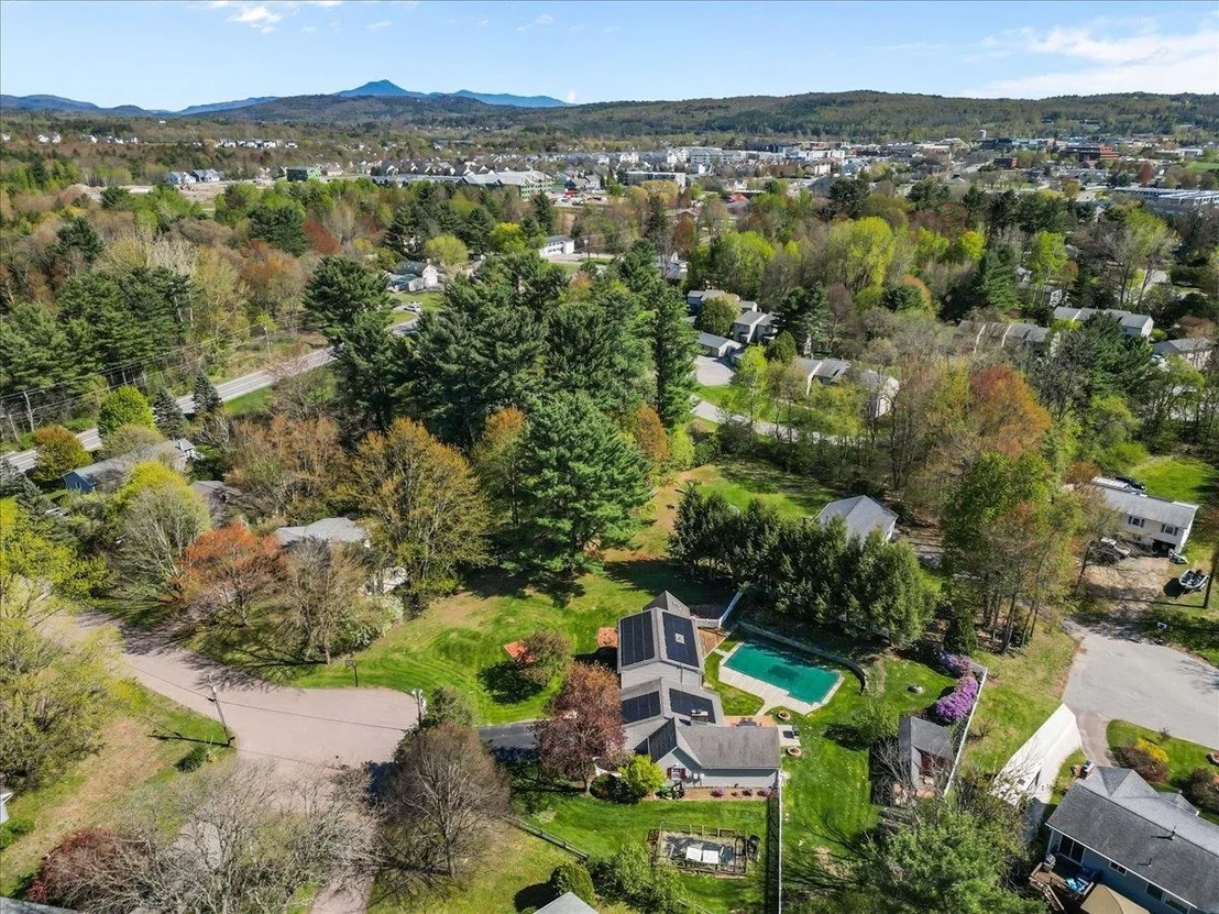 Photo of 67 Pinecrest