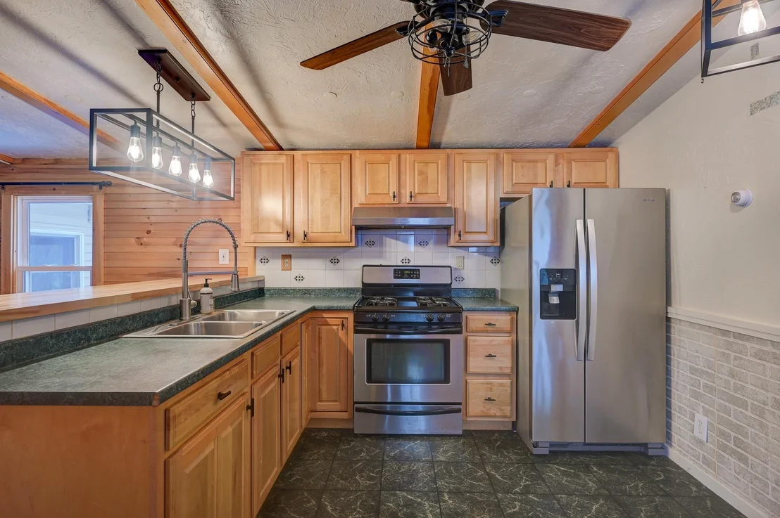 Photo of 331 Lamplighter