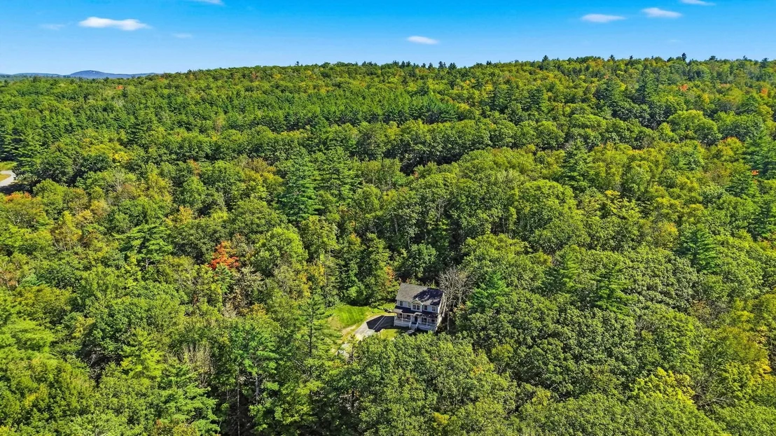 Photo of 298 Stocker Pond