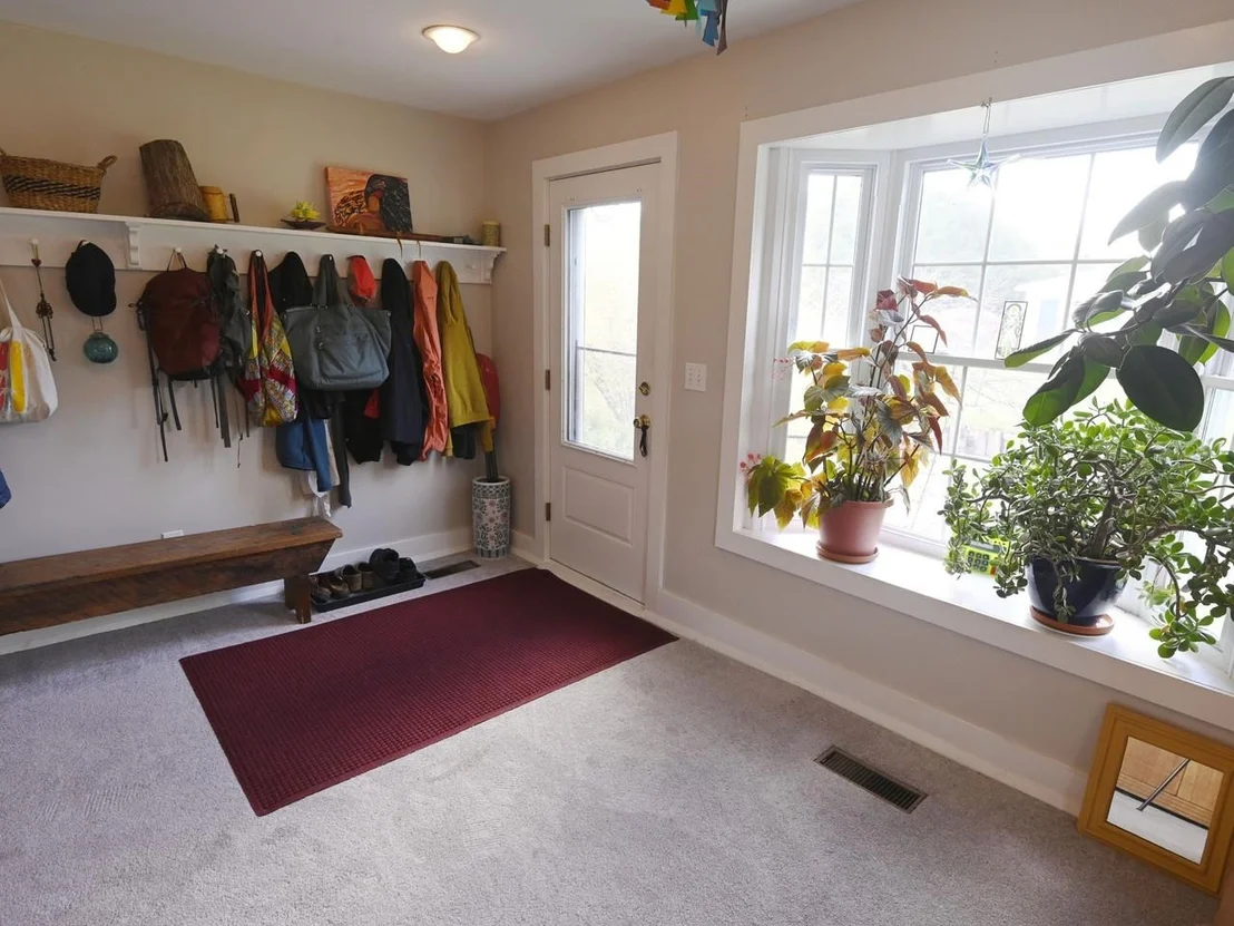 Photo of 4614 Brook