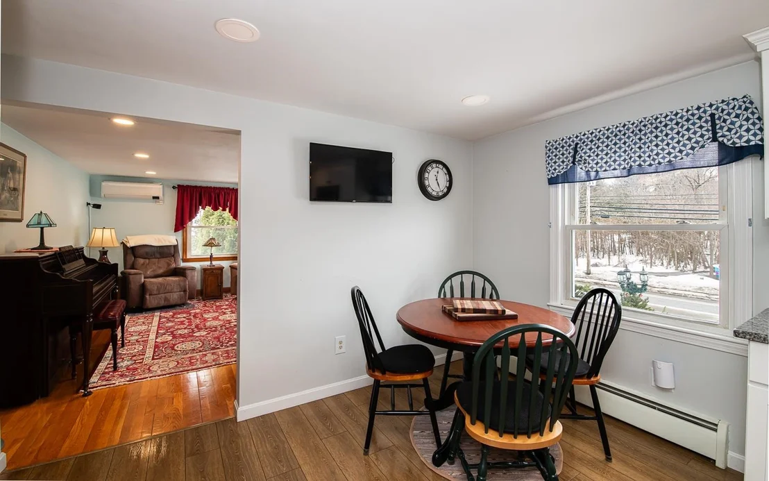 Photo of 169 Central