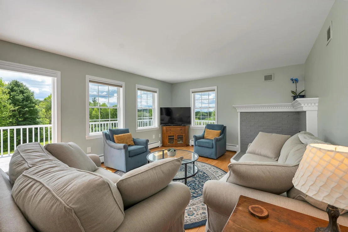 Photo of 25 Wolfeboro