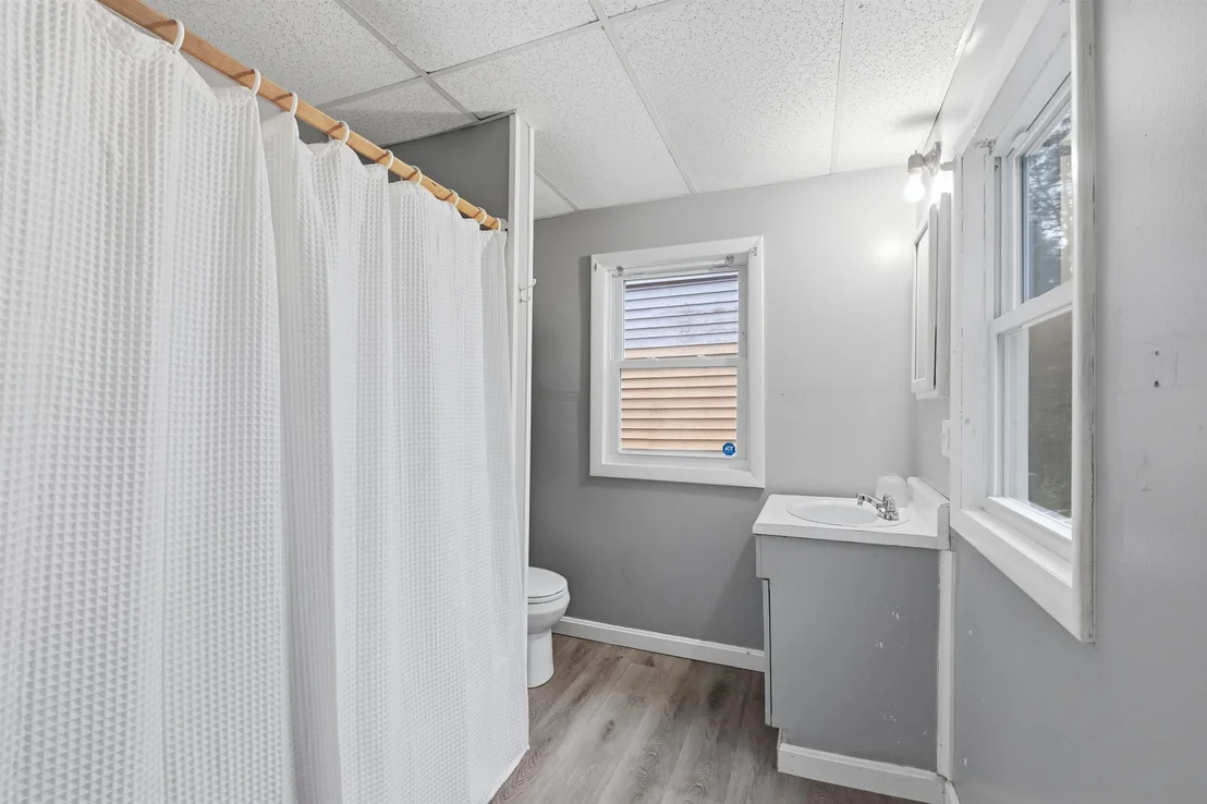 Photo of 111 Fox