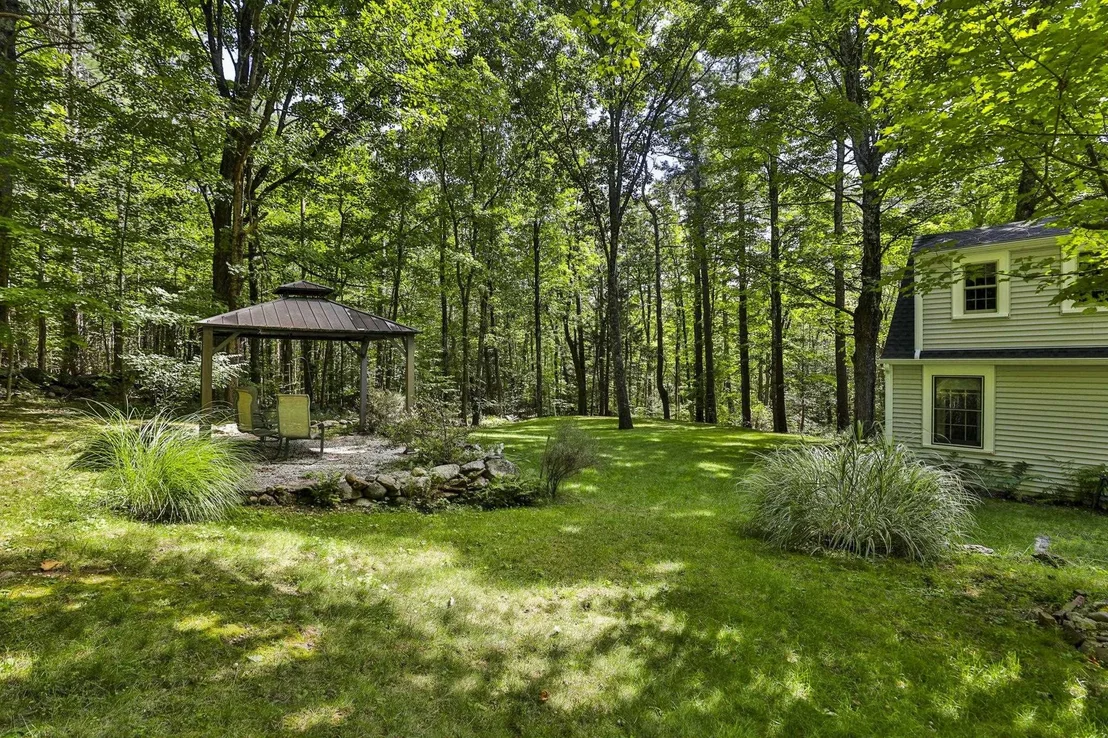 Photo of 8 Putnam Hill