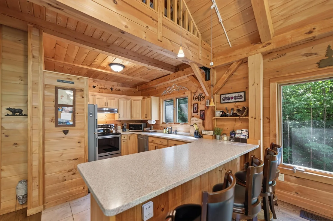 Photo of 858 Sheldon Hill