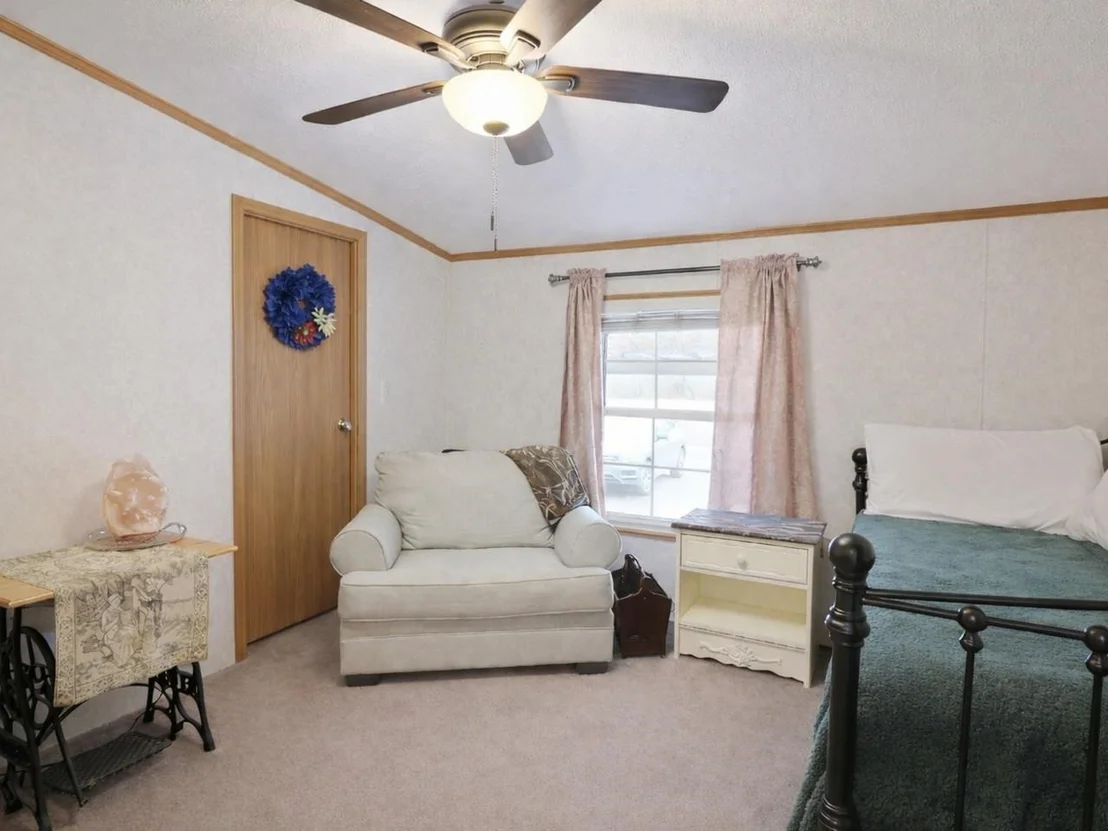 Photo of 425 Taylor