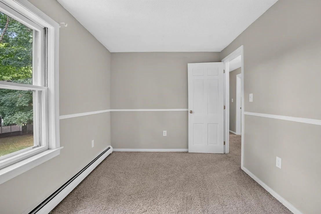 Photo of 2 Queensway