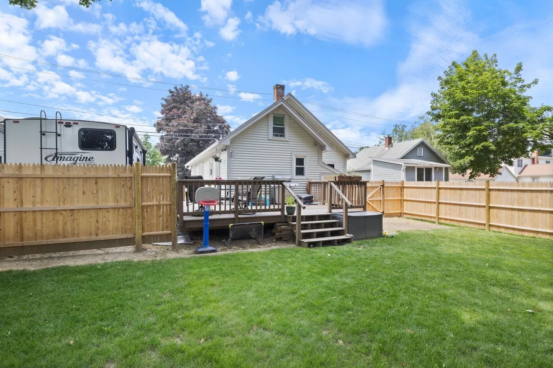 Photo of 30 Whittier