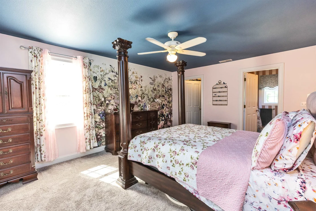 Photo of 230 Hoit