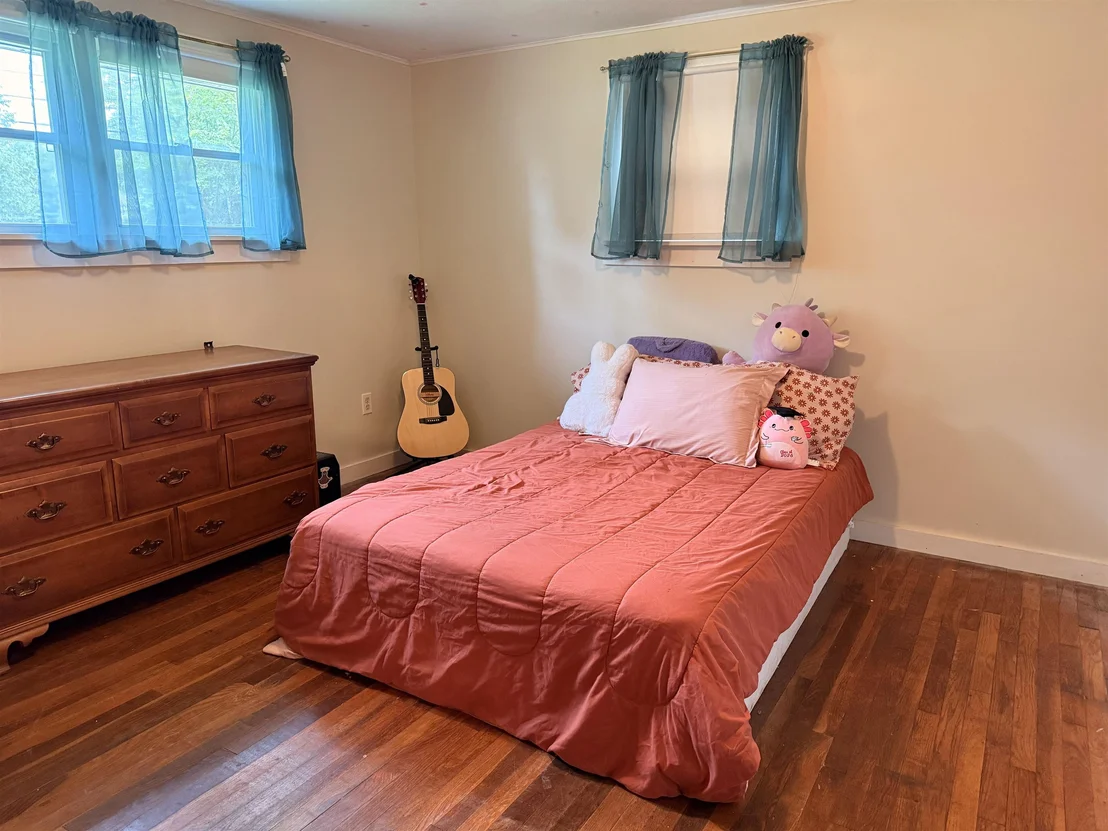 Photo of 759 Pond