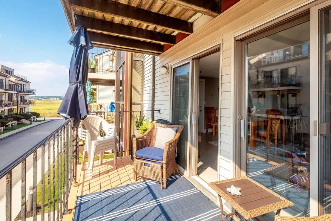 Photo of Unit B7 at 463 Ocean