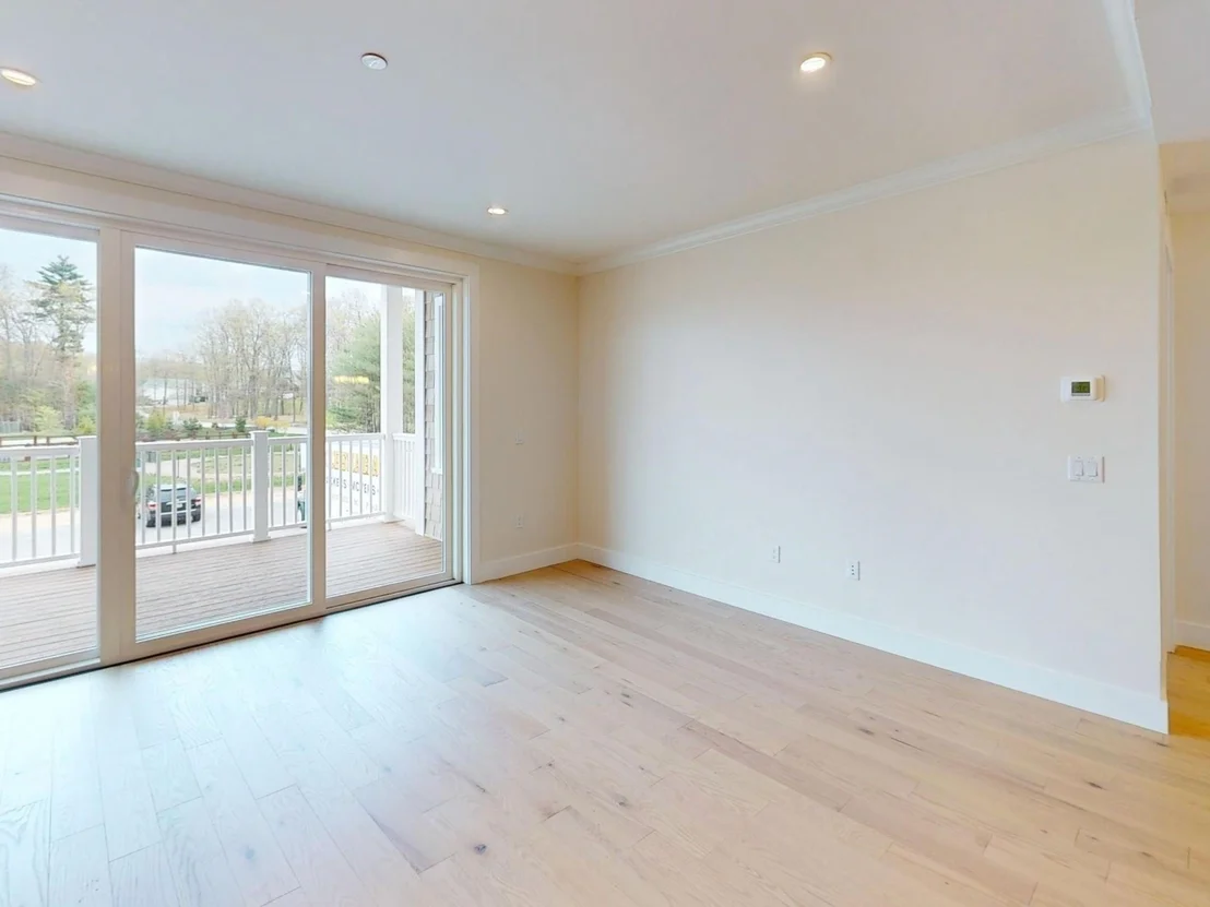 Photo of Unit 204 at 4 Longview