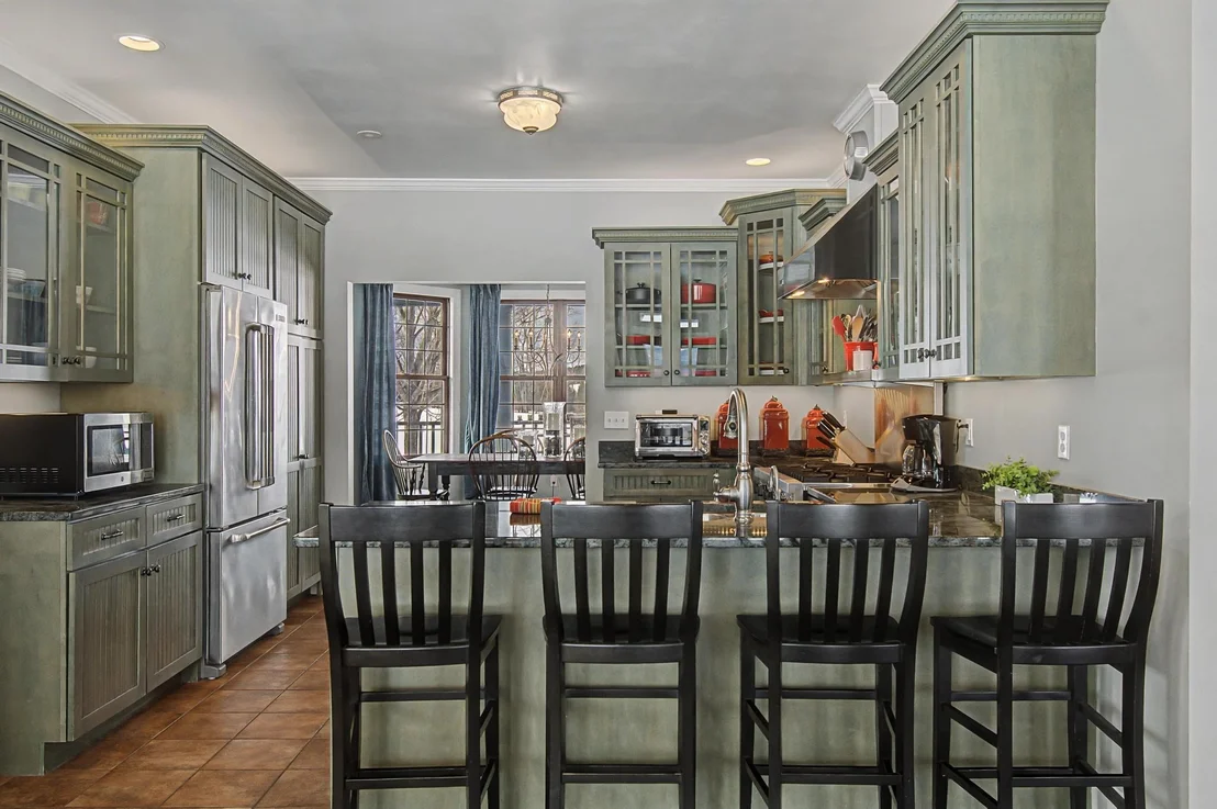 Photo of 4517 Oak Hill