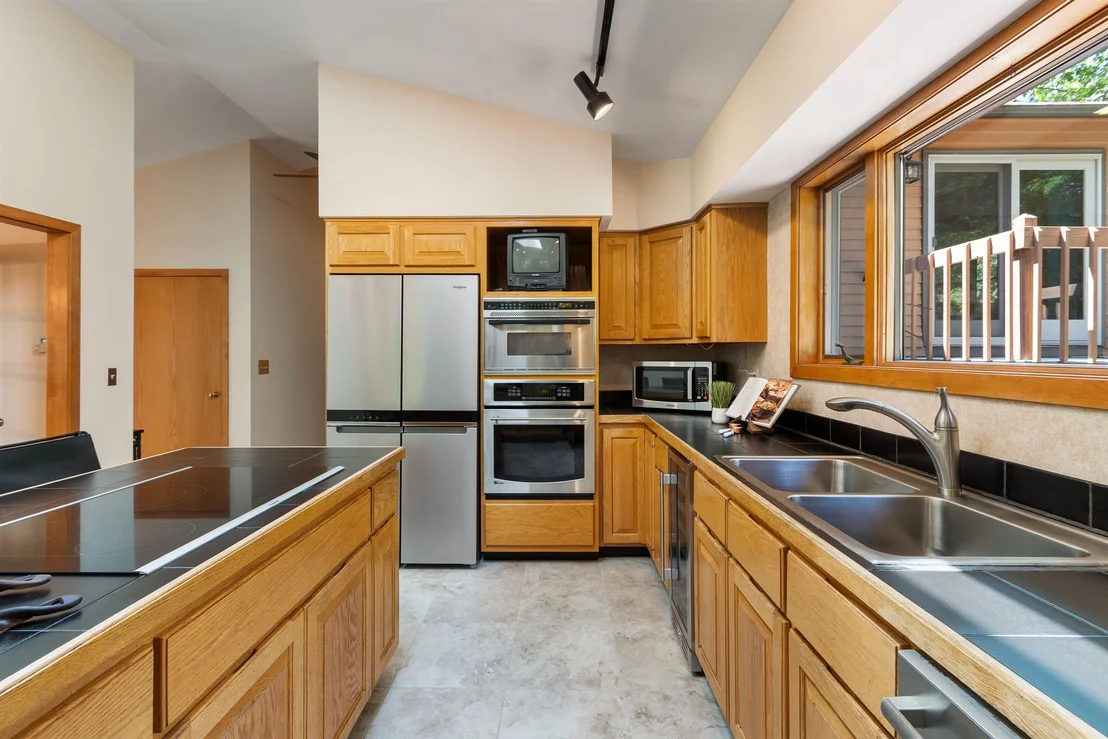 Photo of 6 Weston