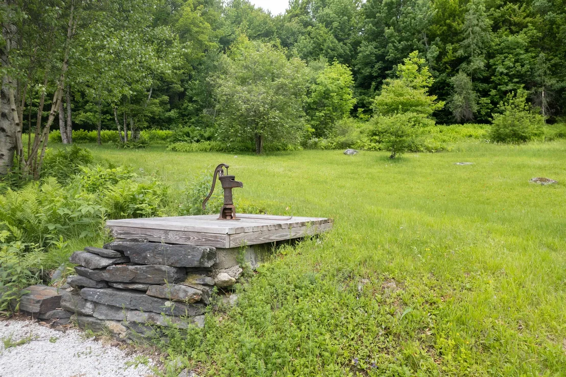 Photo of 2238 Upper Michigan