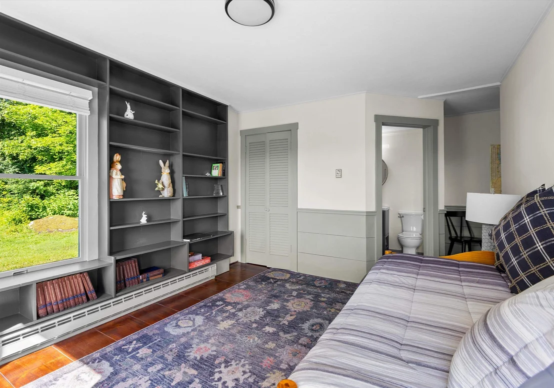 Photo of 470 Maple