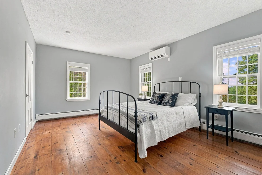 Photo of 38 Dunbarton Center