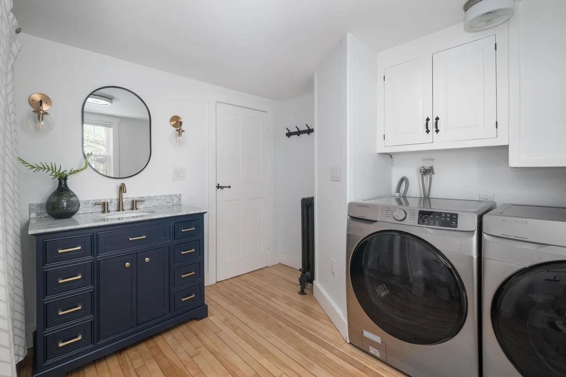 Photo of 850 Washington