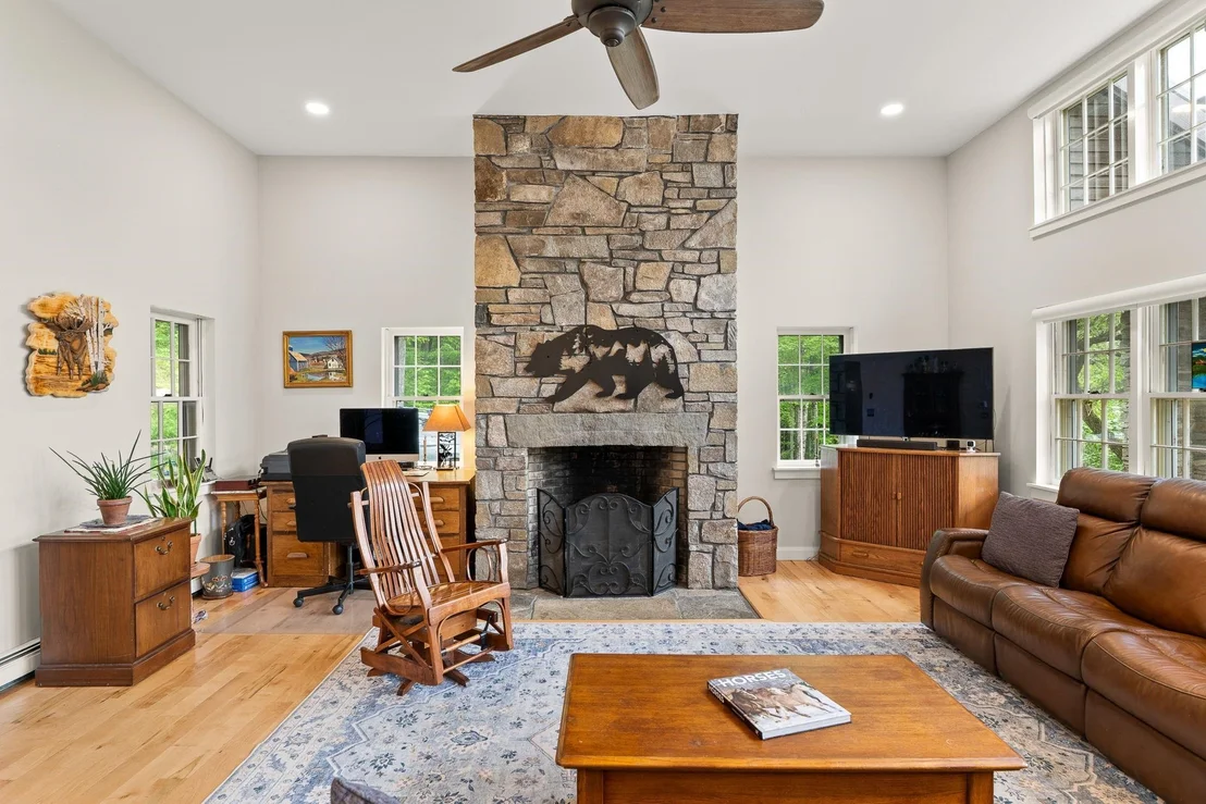 Photo of 515 Shattuck Hill
