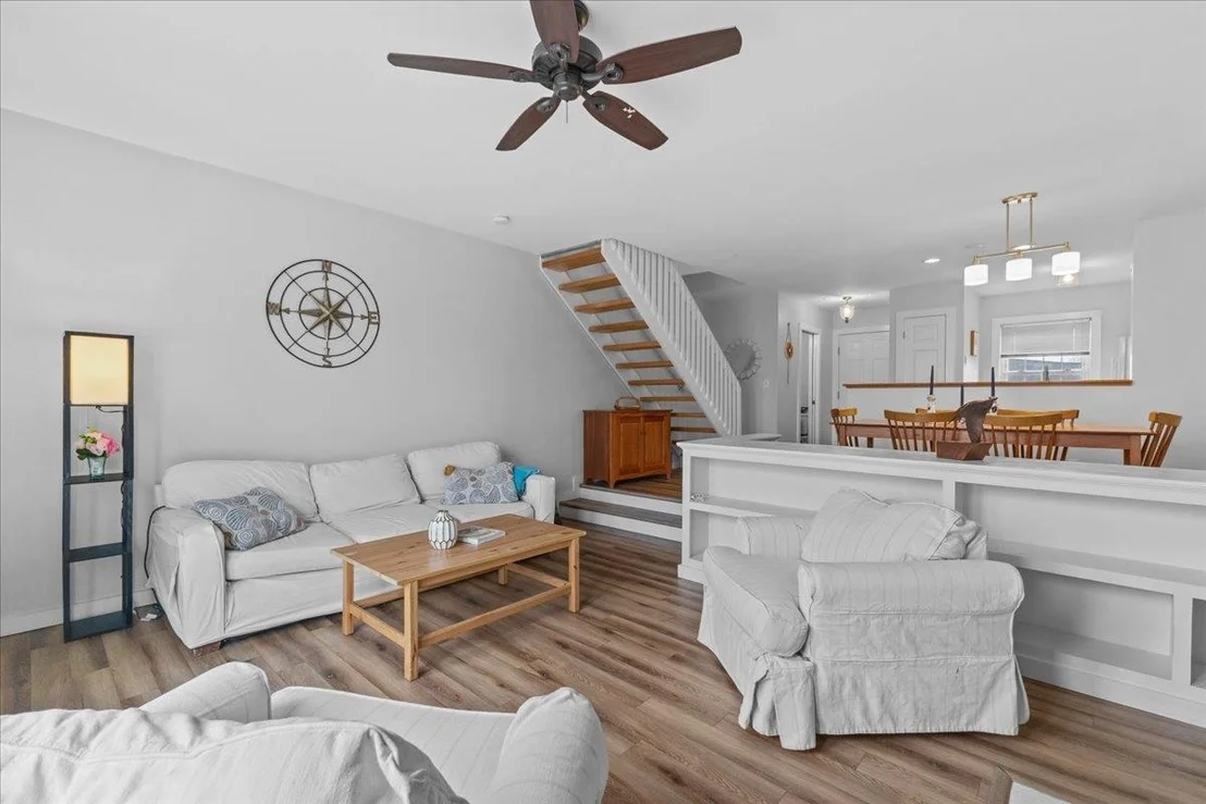Photo of 433 Westview
