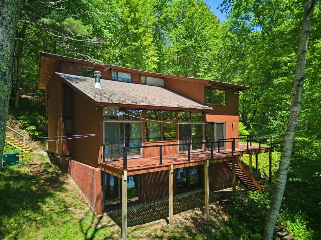 Photo of 18 Treehouse