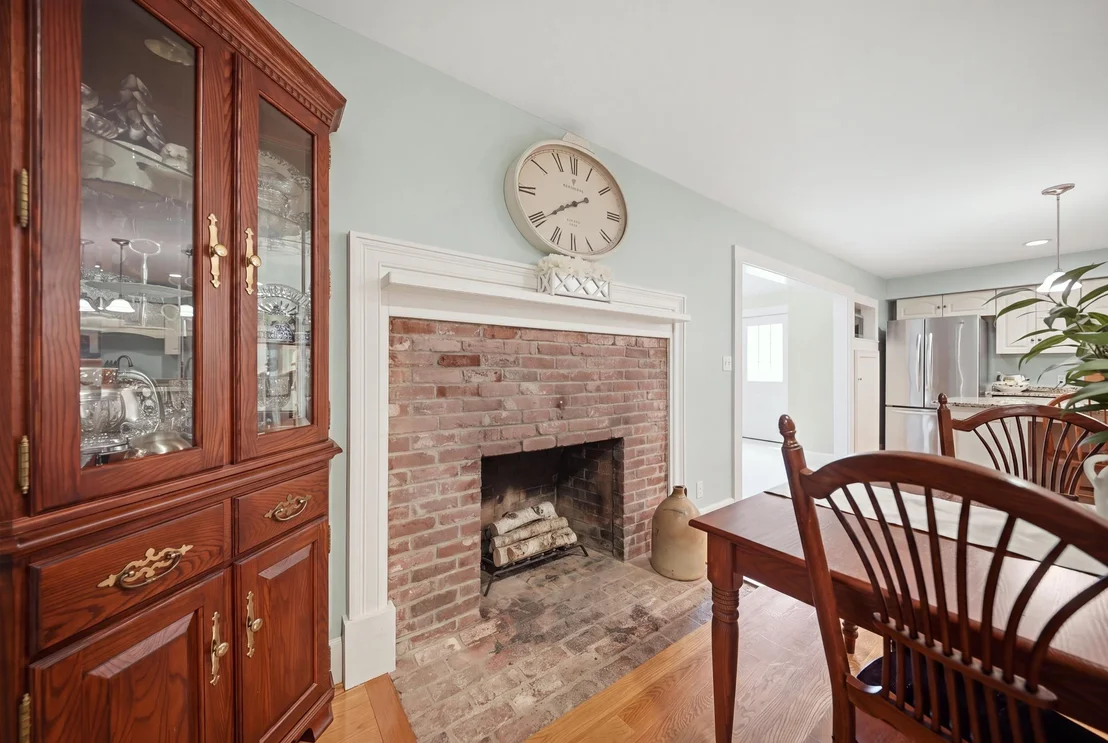 Photo of 451 Boston Post