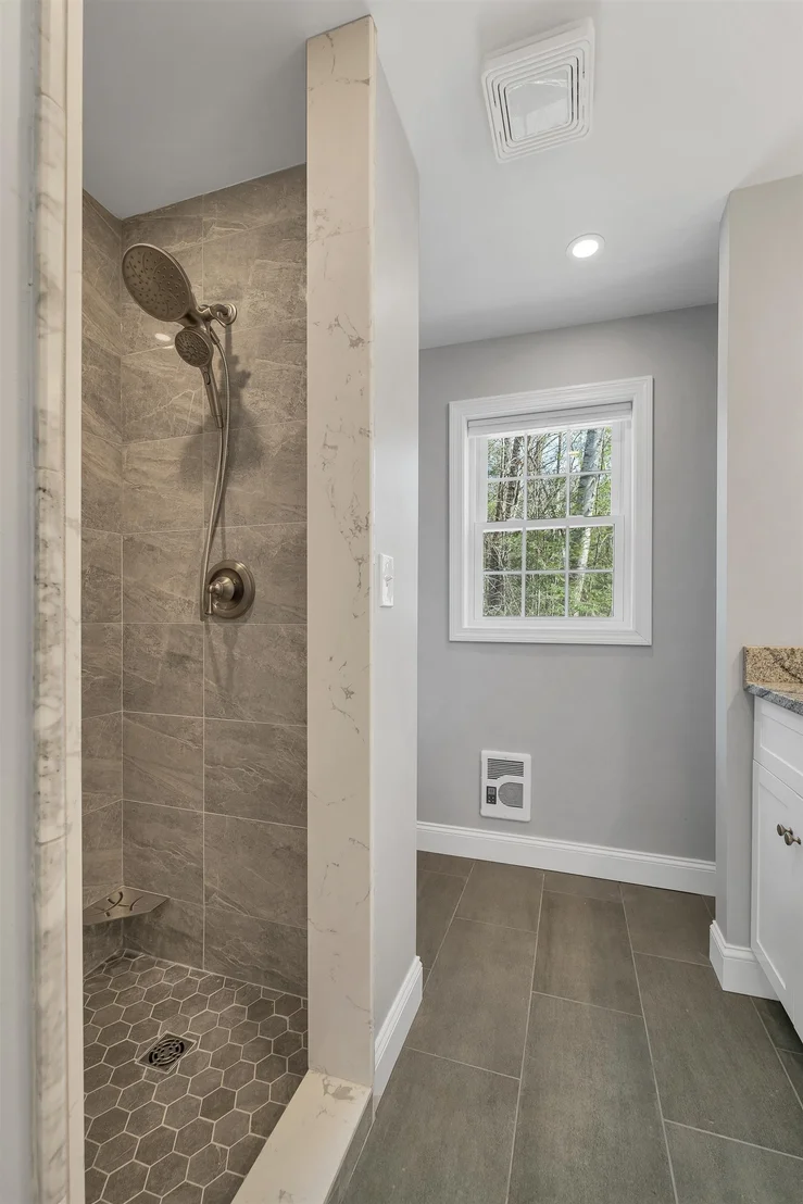 Photo of 84 Maple