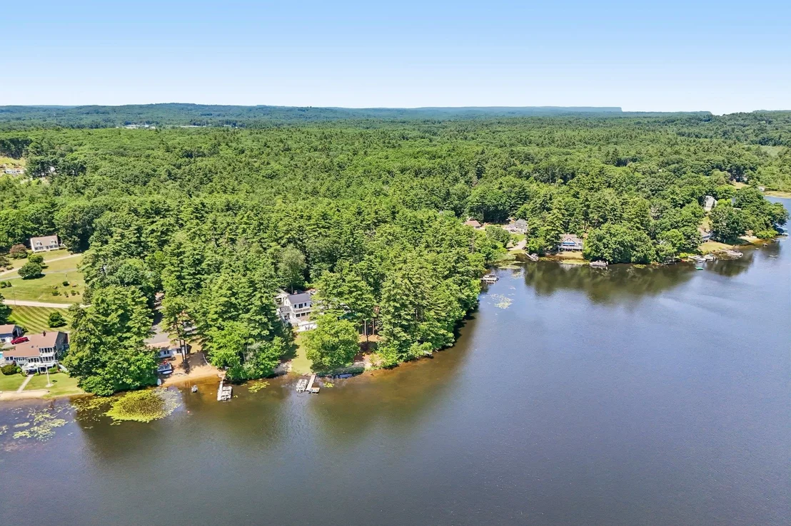 Photo of 76 Holts Point
