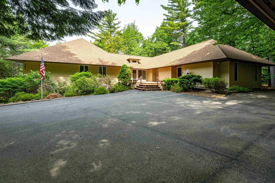Photo of 14 Forest Ring