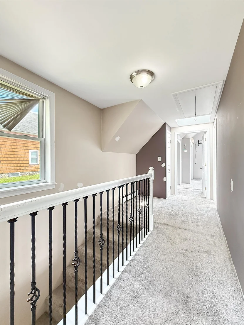 Photo of 465 Hillside