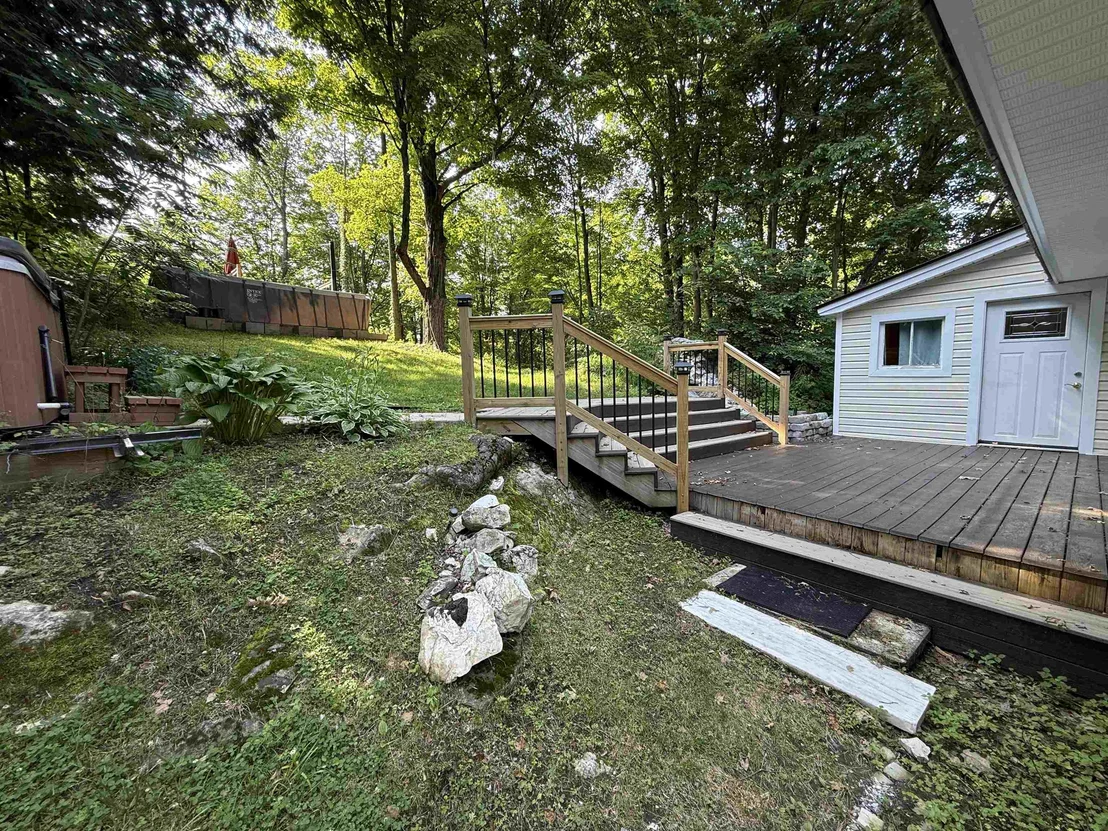 Photo of 25 Bluff