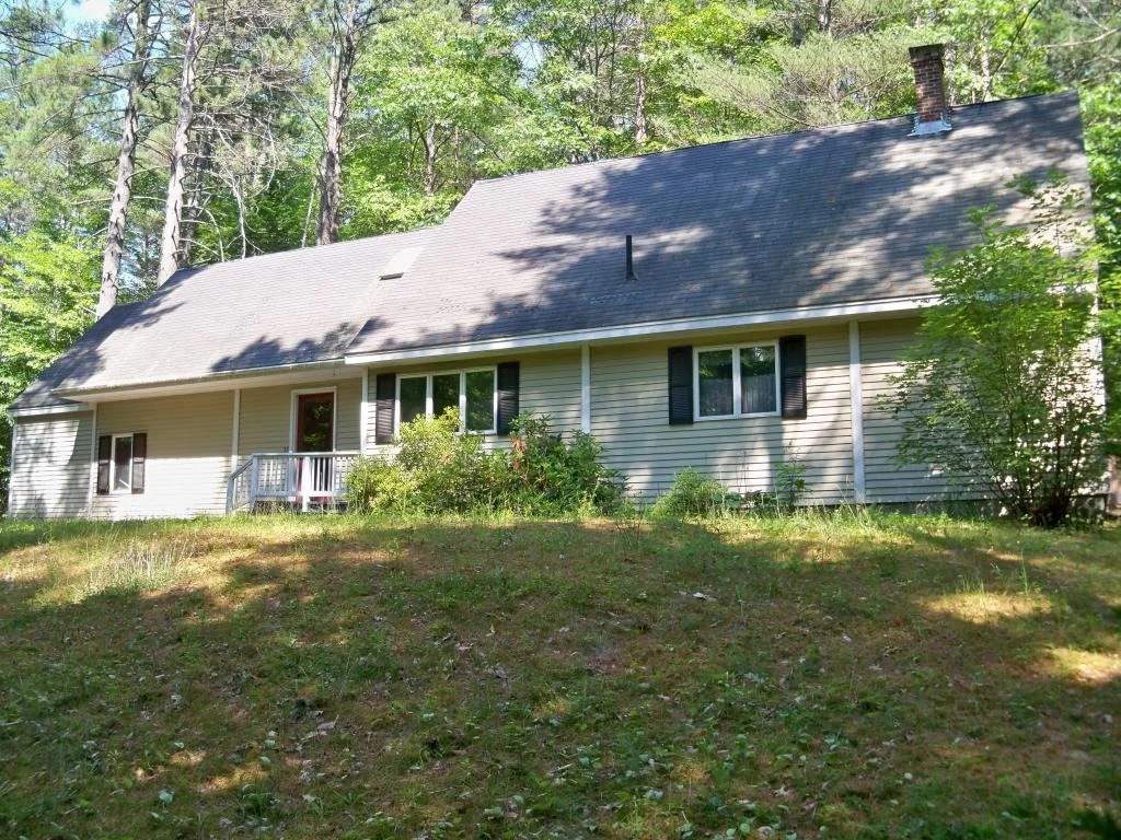 Photo of 33 Chadbourne Ave