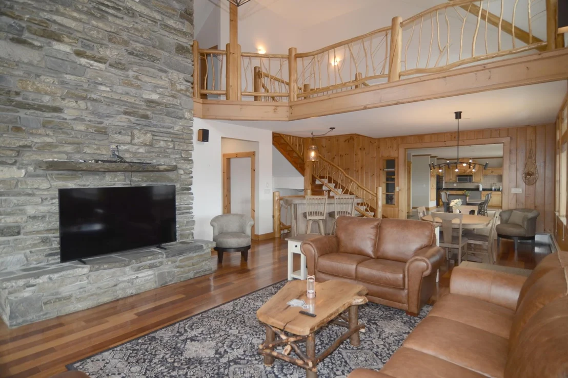 Photo of 734 Herrick