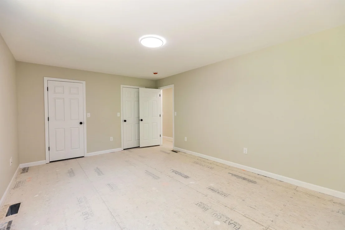 Photo of 32 Deerpoint