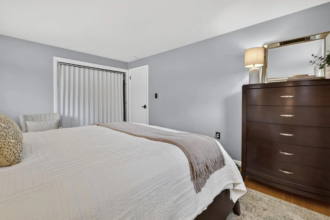 Photo of 130 Colgate