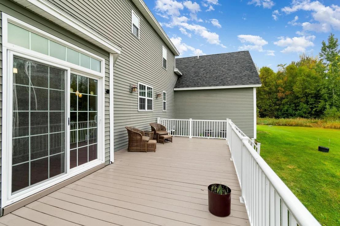 Photo of 8 Meadow View