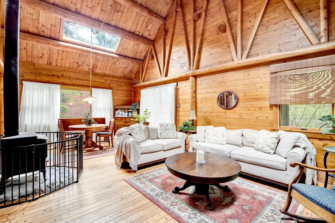Photo of 759 1St Crown Point