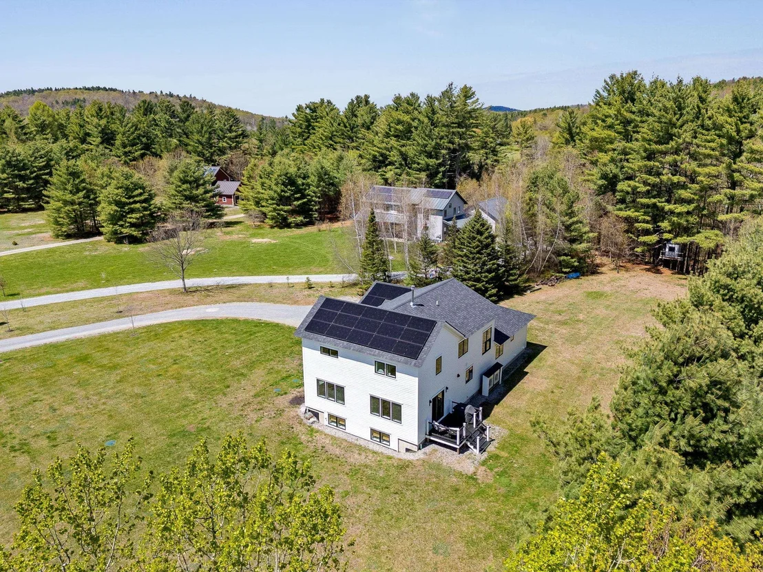 Photo of 17 Winding Brook