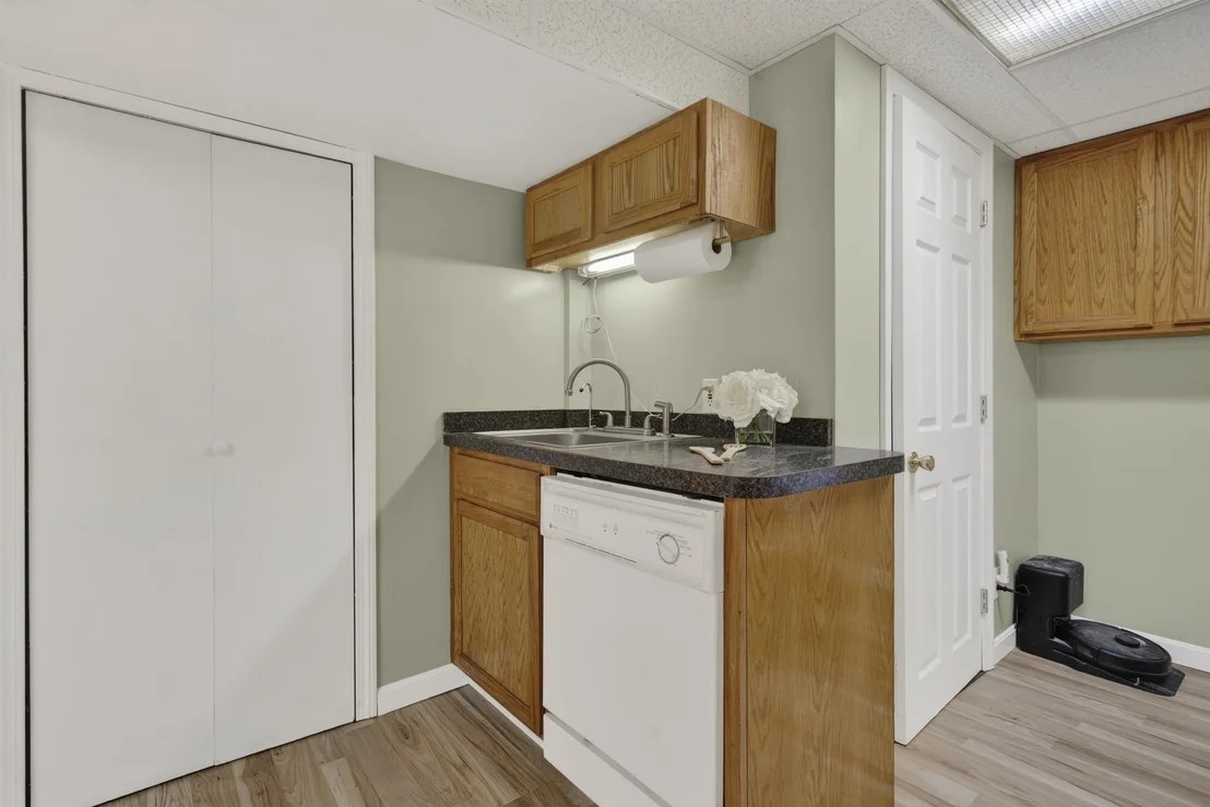 Photo of 112 Shaker